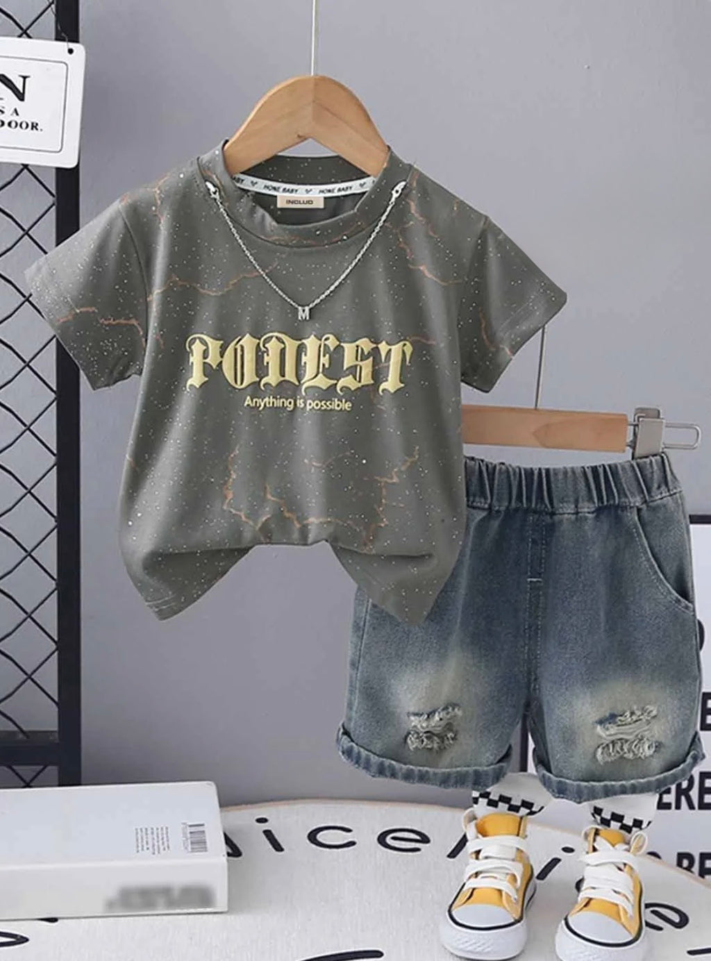 Boys printed T-shirt with shorts
